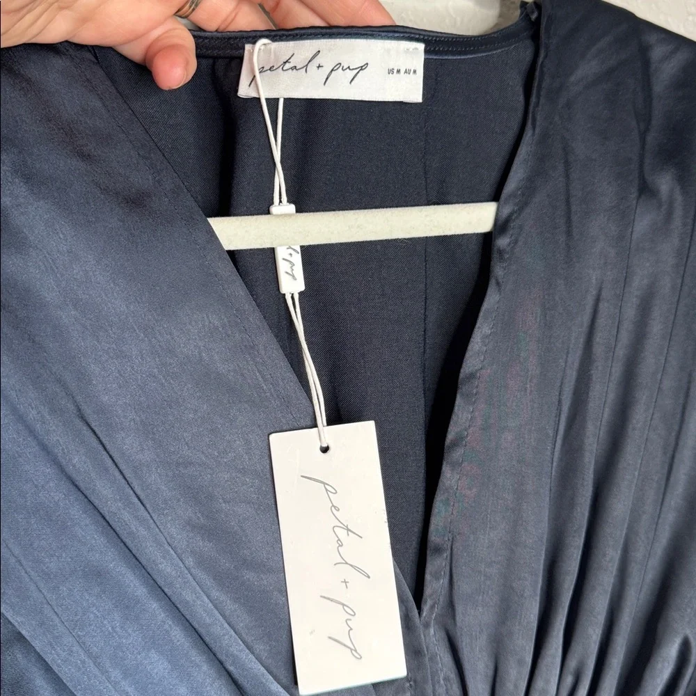 NWT Petal & Pup Ricki Maxi Dress Size Medium Navy Silky Butterfly Sleeve Wedding - Picture 5 of 12